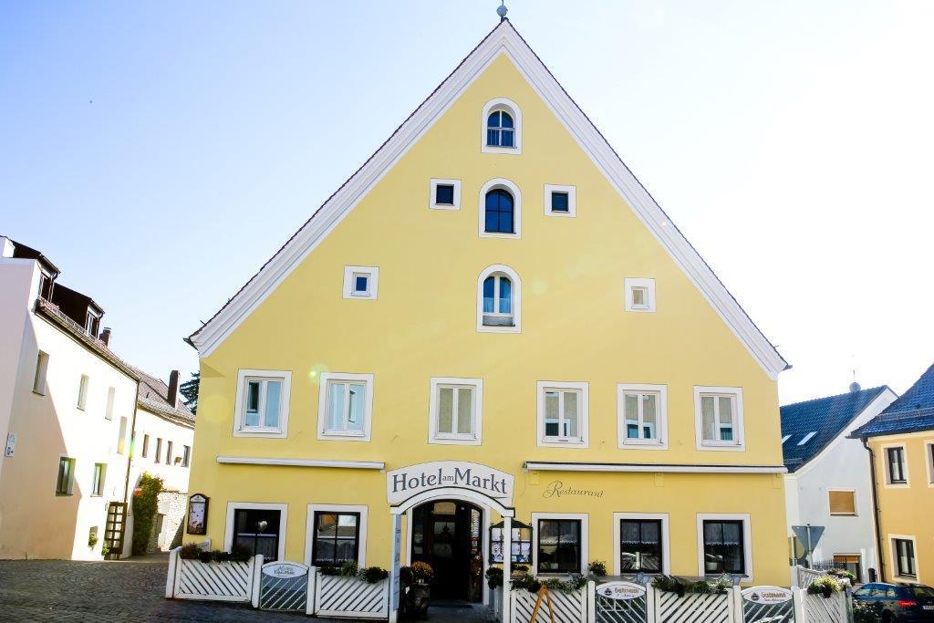 Hotel Am Markt Greding Exterior foto