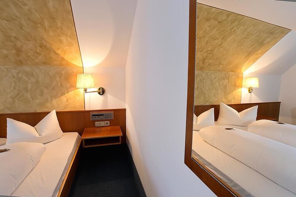 Hotel Am Markt Greding Exterior foto